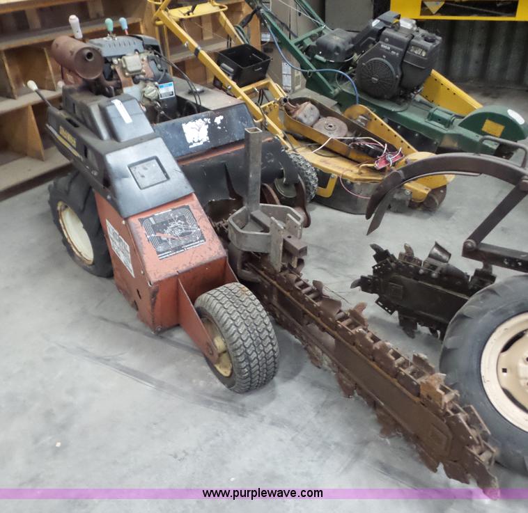 image for item AG9181 (2) Ditch Witch 1820 trenchers