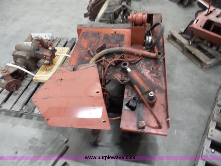 image for item AG9181 (2) Ditch Witch 1820 trenchers