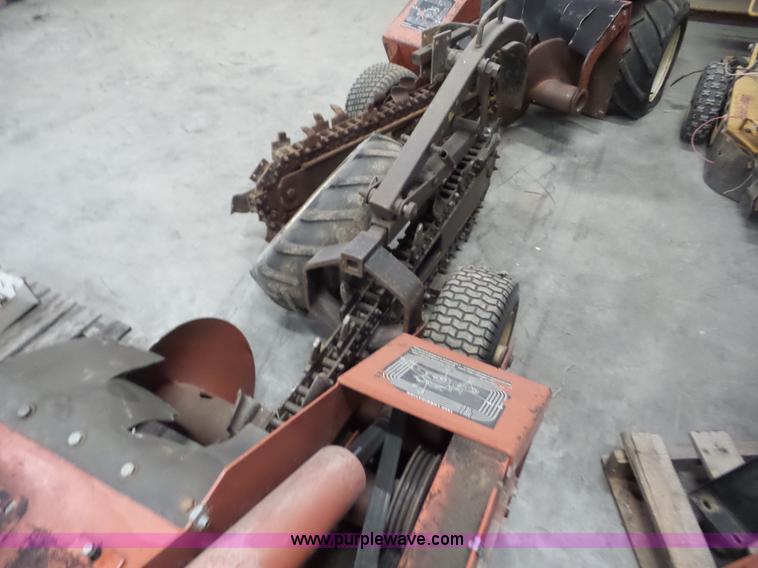 image for item AG9181 (2) Ditch Witch 1820 trenchers