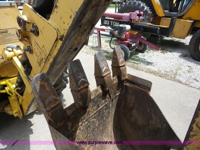 image for item AG9183 Terramite T5C backhoe