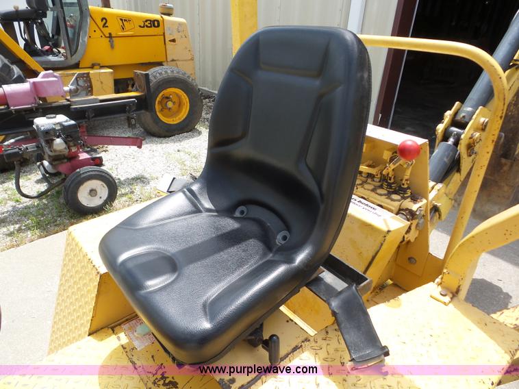 image for item AG9183 Terramite T5C backhoe