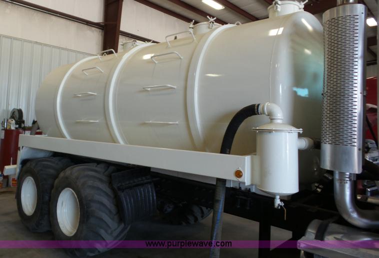 image for item AG9218 2005 Lely 80BBL vacuum bed