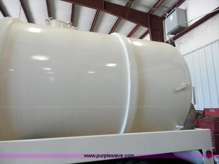 image for item AG9218 2005 Lely 80BBL vacuum bed