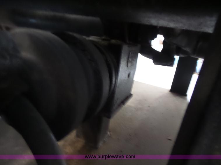 image for item AG9218 2005 Lely 80BBL vacuum bed