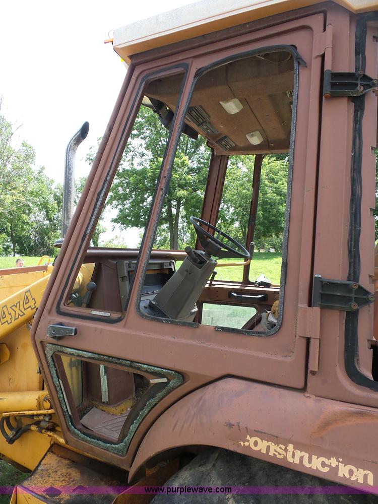 image for item AV9917 1990 Case 580K backhoe