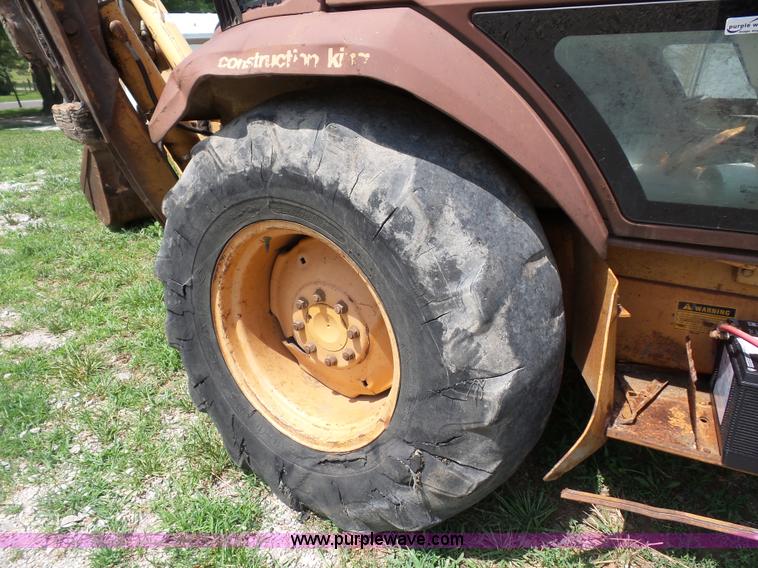 image for item AV9917 1990 Case 580K backhoe