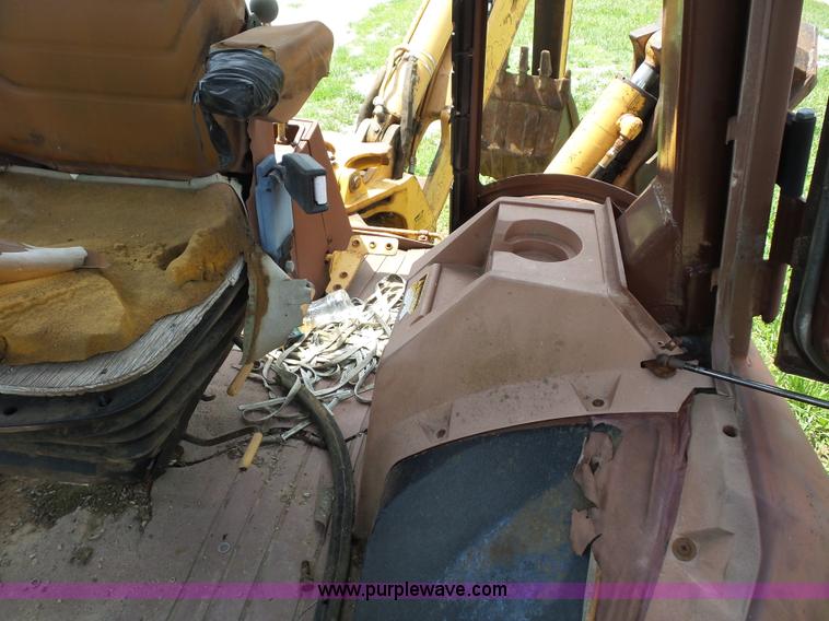 image for item AV9917 1990 Case 580K backhoe