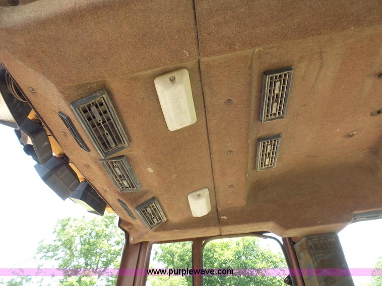 image for item AV9917 1990 Case 580K backhoe