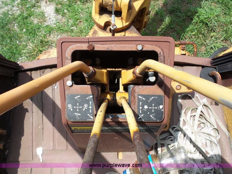 image for item AV9917 1990 Case 580K backhoe