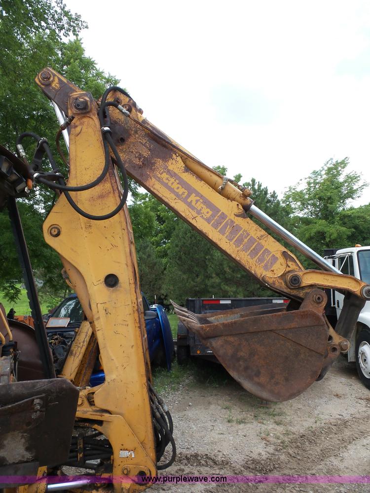 image for item AV9932 Case 580 Super K backhoe