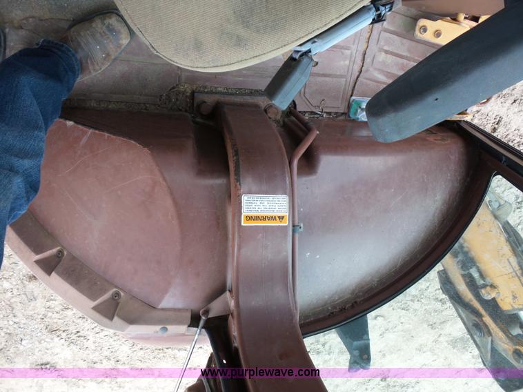 image for item AV9932 Case 580 Super K backhoe