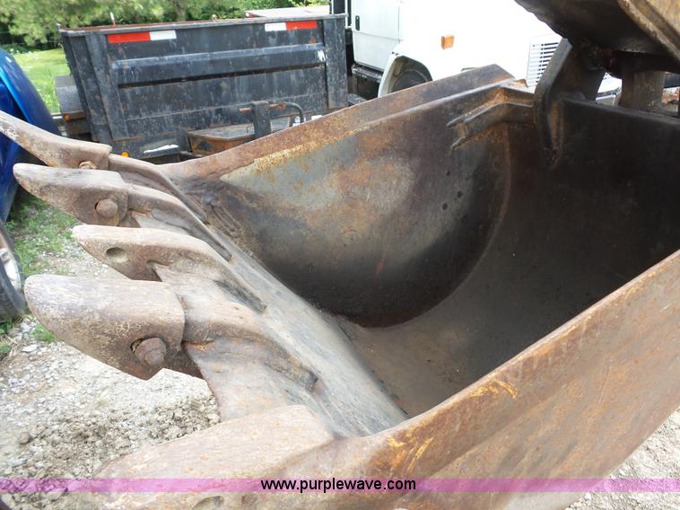 image for item AV9932 Case 580 Super K backhoe