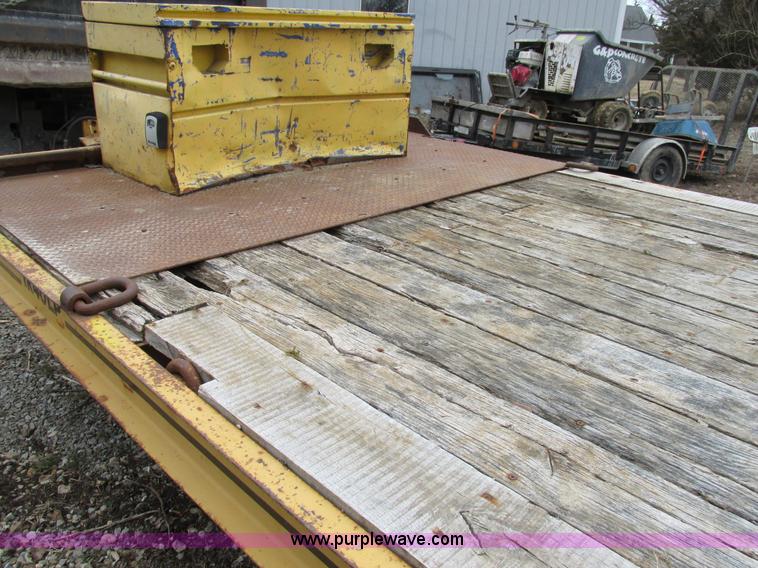 image for item AW9778 1993 Trail King TK40LP trailer