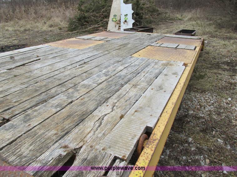 image for item AW9778 1993 Trail King TK40LP trailer