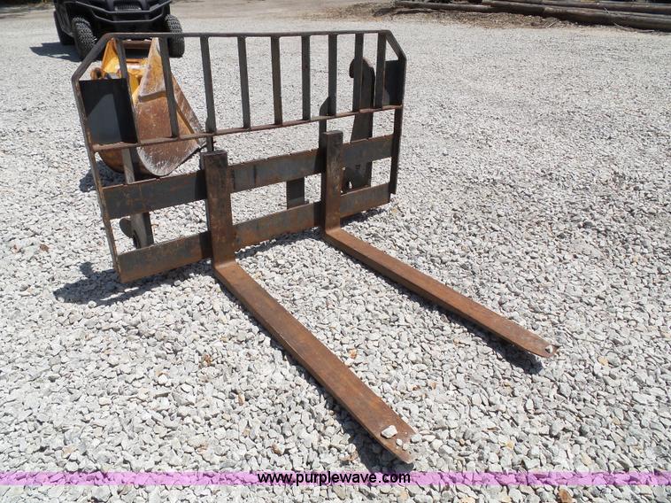 image for item BG9439 Backhoe forks