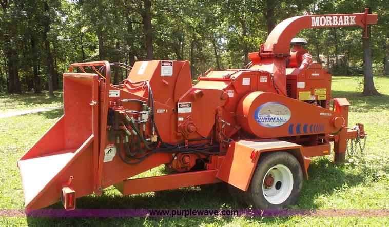 image for item BS9832 2001 Mobark Hurricane 2400XL brush chipper