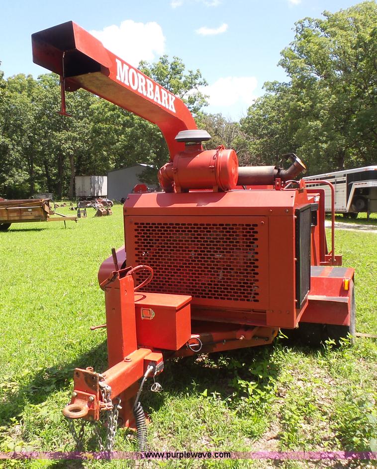 image for item BS9832 2001 Mobark Hurricane 2400XL brush chipper