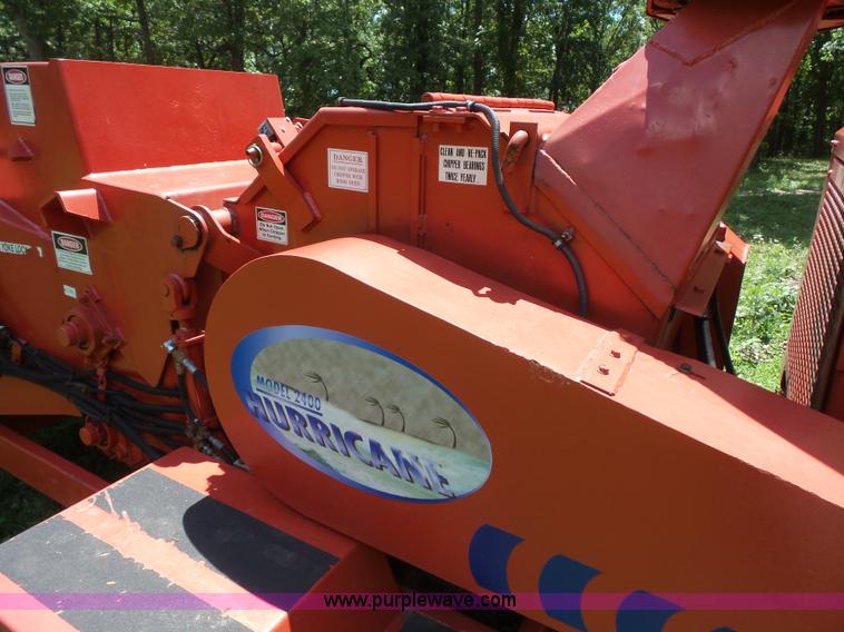 image for item BS9832 2001 Mobark Hurricane 2400XL brush chipper