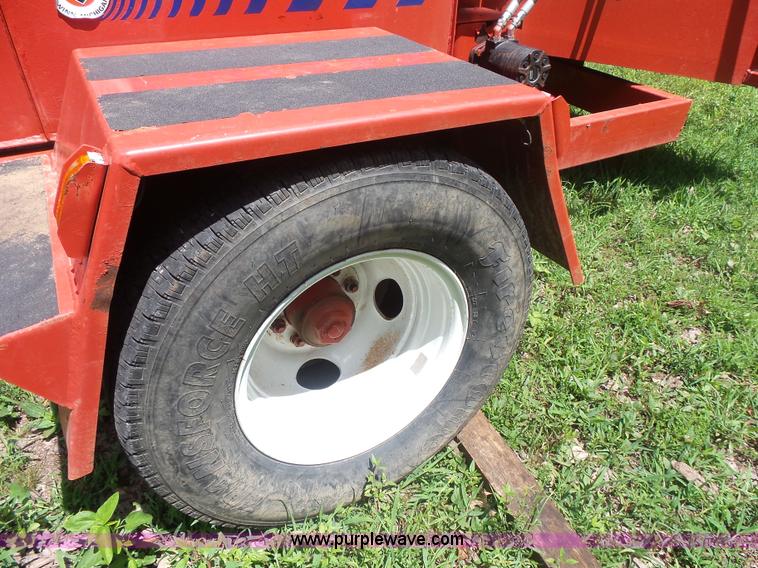 image for item BS9832 2001 Mobark Hurricane 2400XL brush chipper