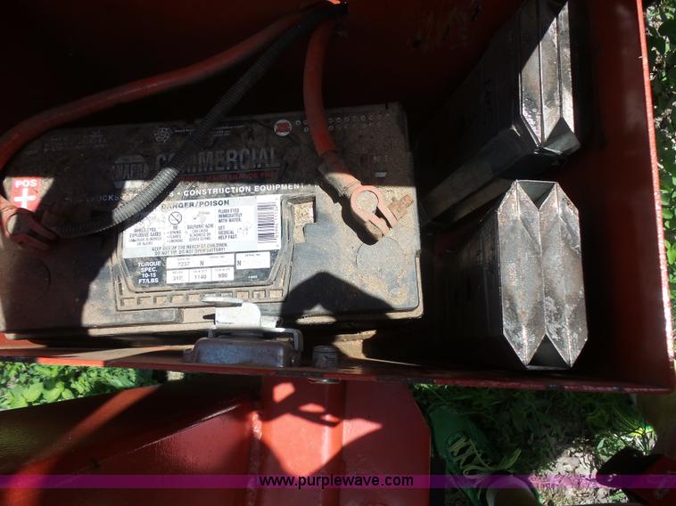 image for item BS9832 2001 Mobark Hurricane 2400XL brush chipper