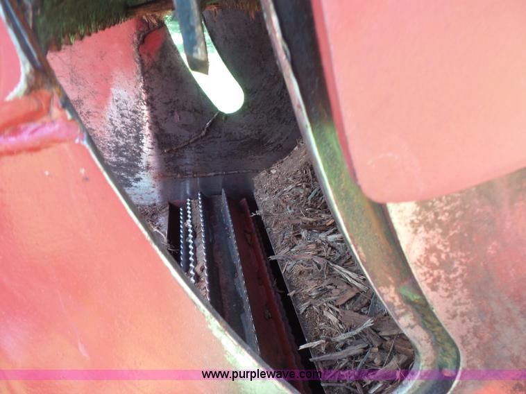 image for item BS9832 2001 Mobark Hurricane 2400XL brush chipper