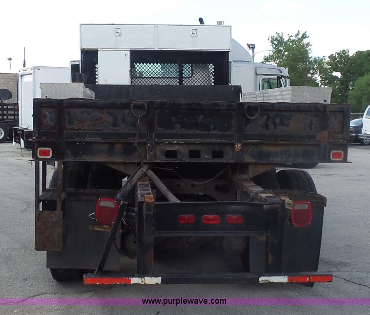 image for item BS9834 1995 International 2674 flatbed truck