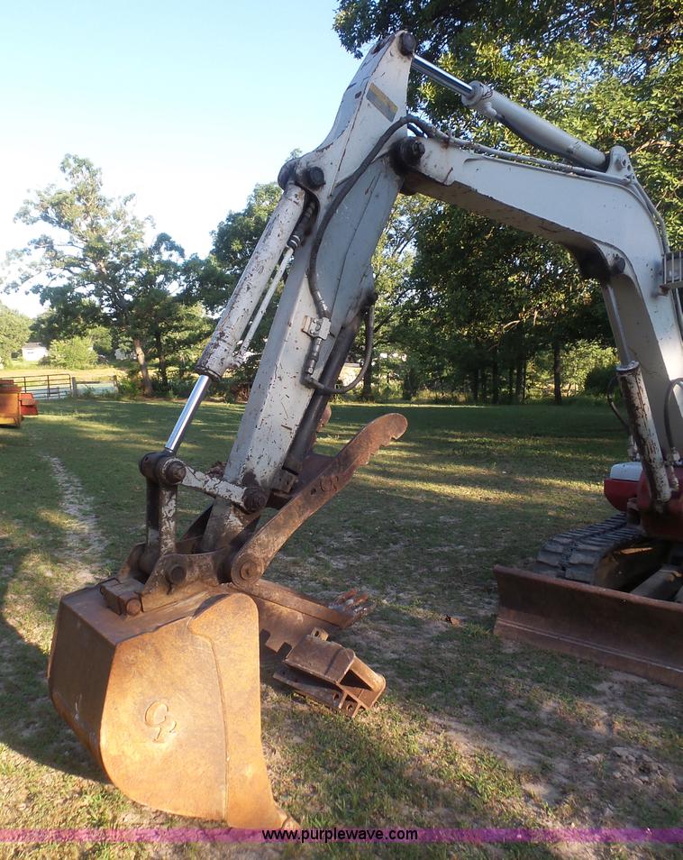 image for item BS9838 2002 Takeuchi TB145 compact excavator
