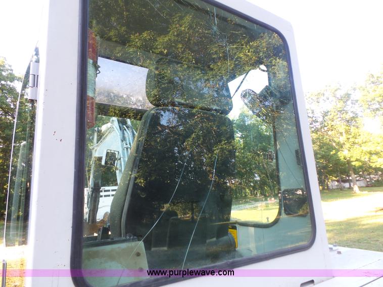 image for item BS9838 2002 Takeuchi TB145 compact excavator