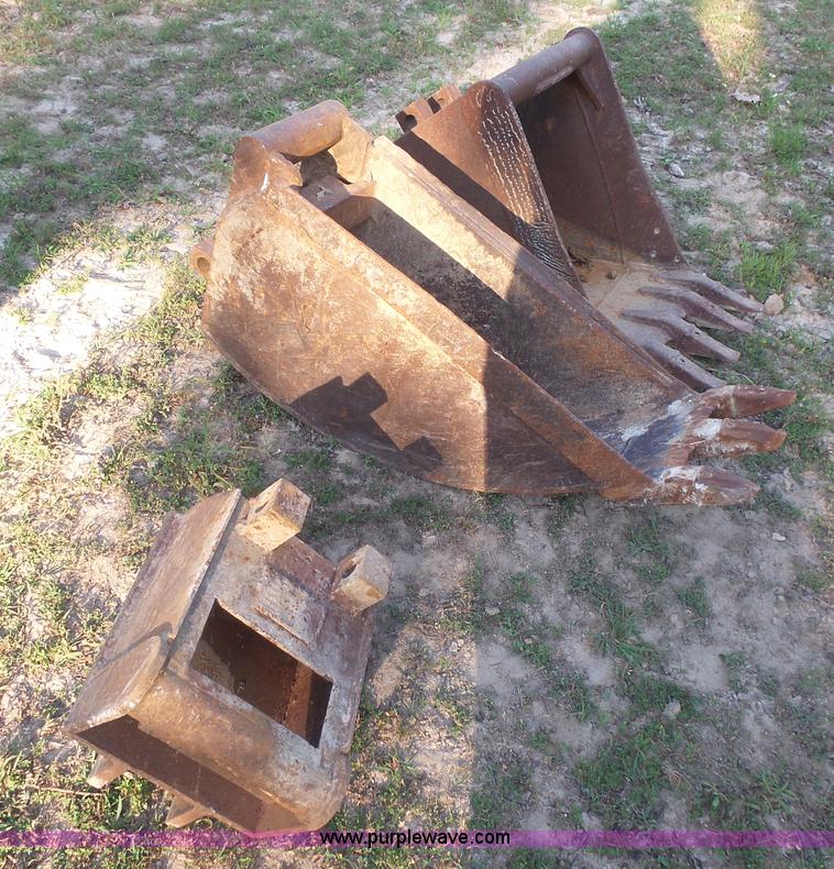 image for item BS9838 2002 Takeuchi TB145 compact excavator