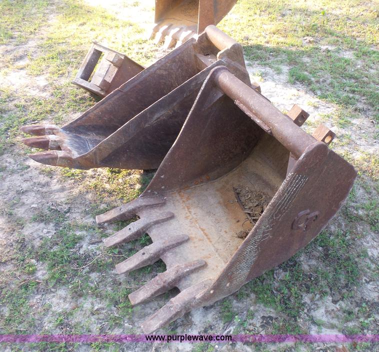 image for item BS9838 2002 Takeuchi TB145 compact excavator