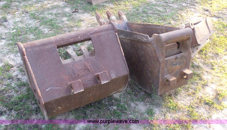 image for item BS9838 2002 Takeuchi TB145 compact excavator