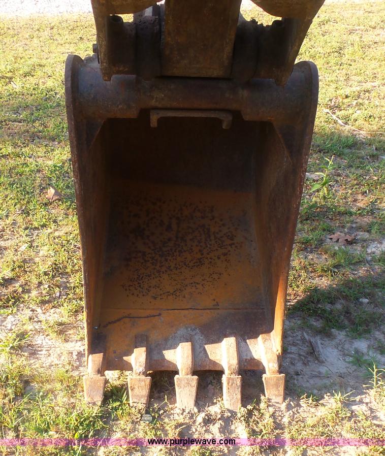 image for item BS9838 2002 Takeuchi TB145 compact excavator