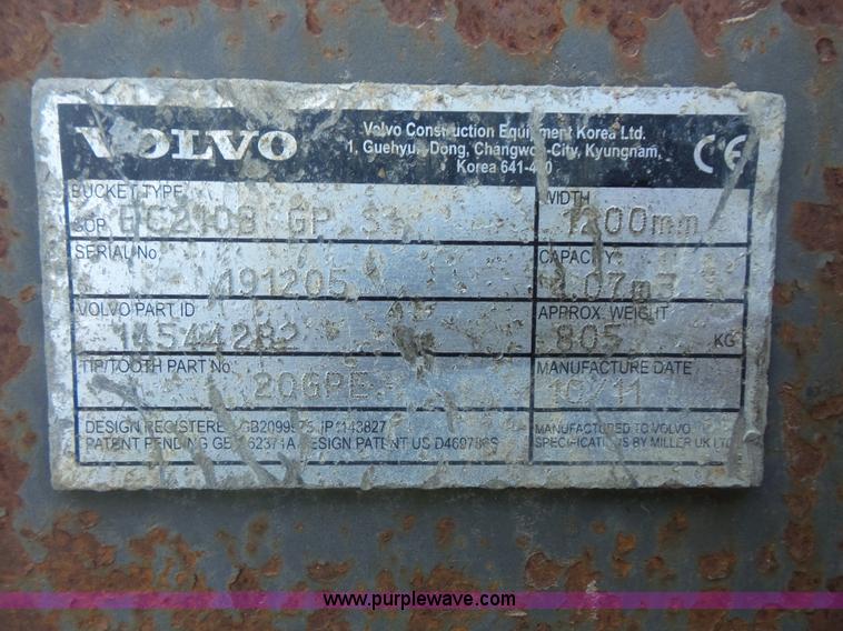 image for item BS9845 42"W bucket and hydrualic thumb