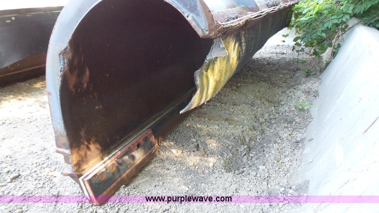 image for item BS9875 Henke snow plow