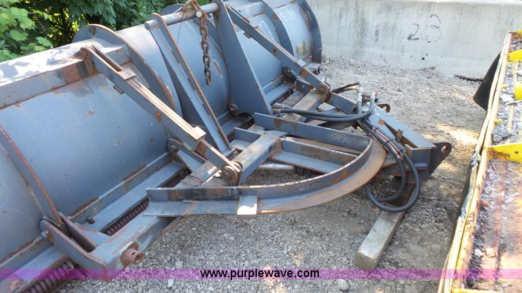 image for item BS9875 Henke snow plow