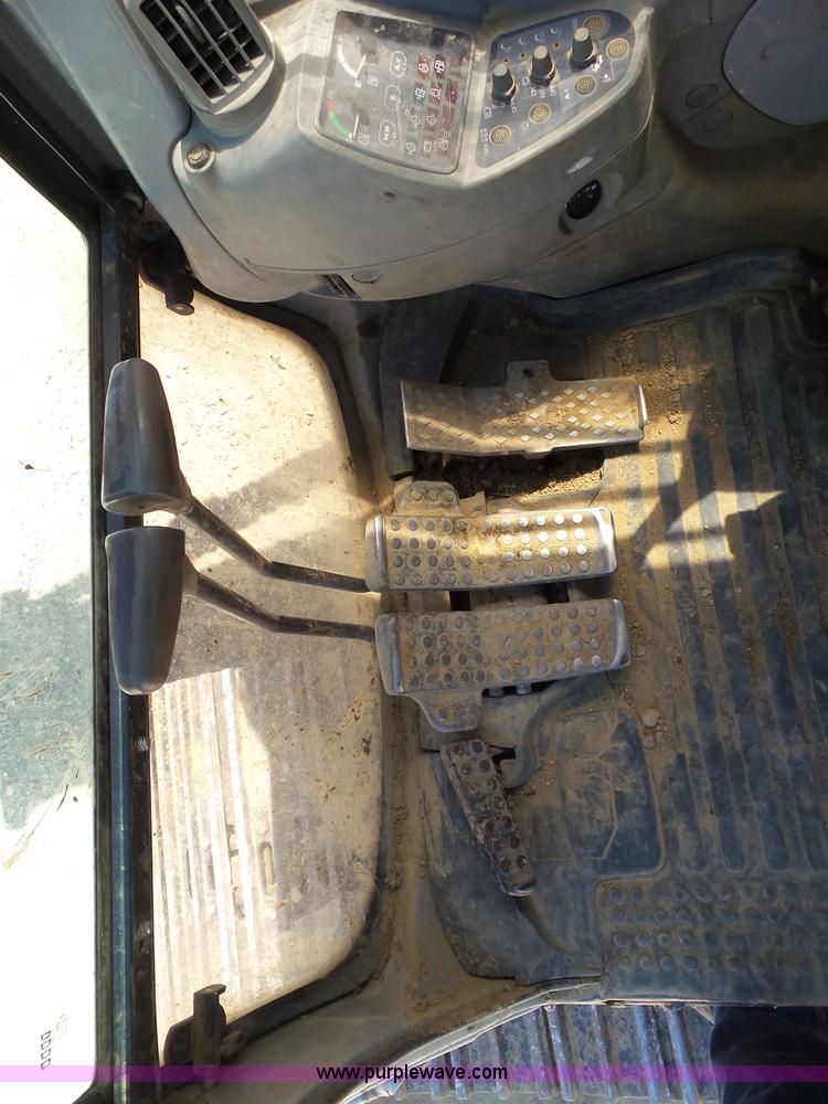 image for item BZ9761 1998 Hitachi EX200LC-5 excavator