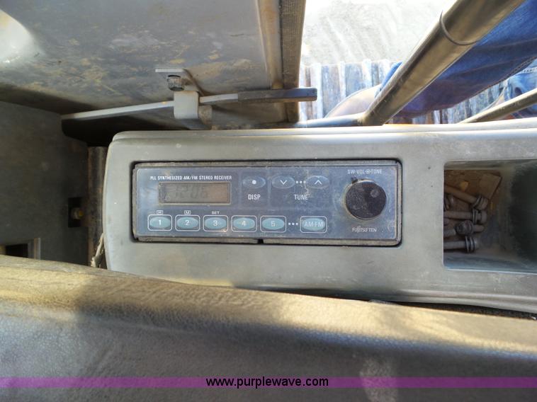 image for item BZ9761 1998 Hitachi EX200LC-5 excavator