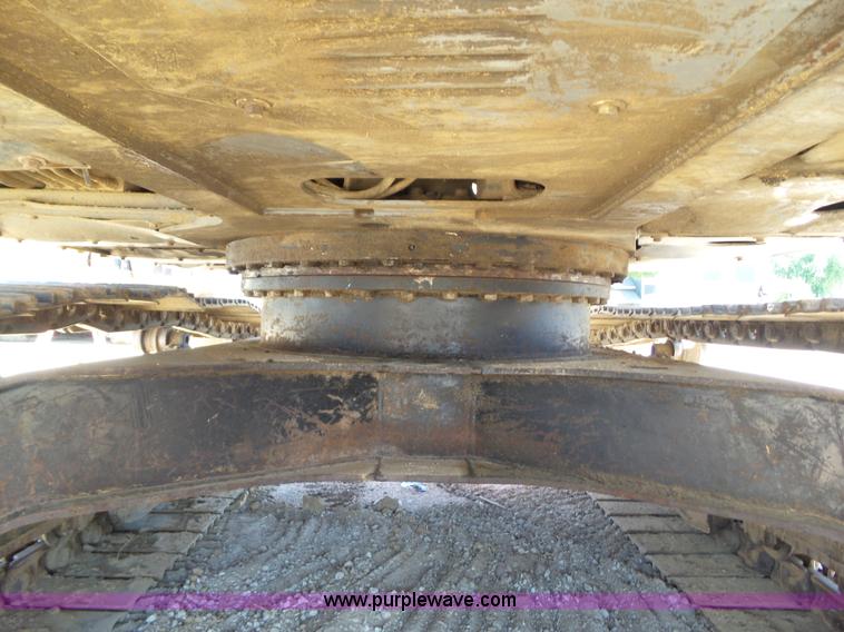 image for item BZ9761 1998 Hitachi EX200LC-5 excavator