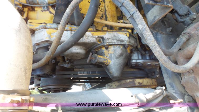 image for item E7438 1990 Ford LNT9000