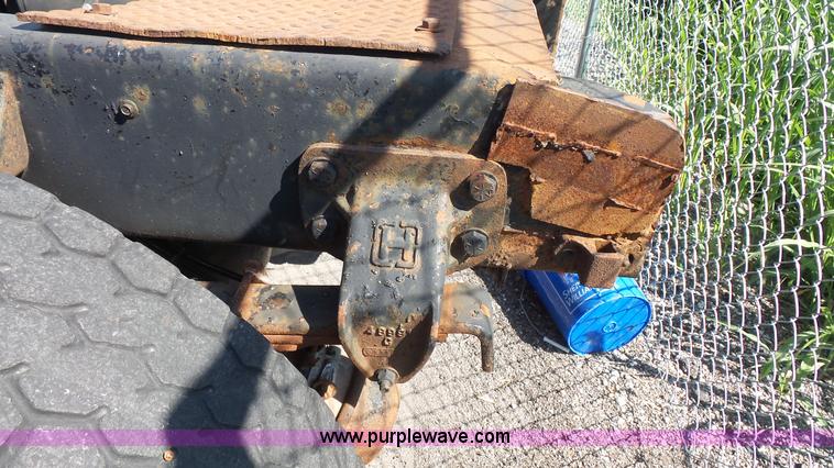 image for item E7438 1990 Ford LNT9000