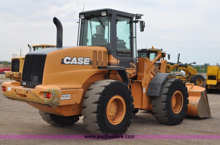 image for item G7407 2004 Case 621D wheel loader