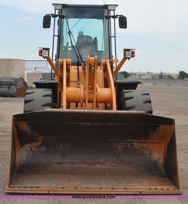 image for item G7407 2004 Case 621D wheel loader