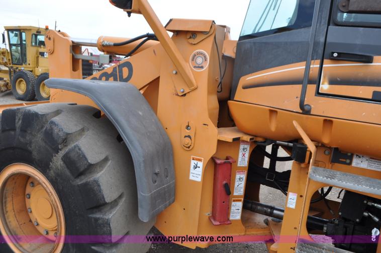 image for item G7407 2004 Case 621D wheel loader