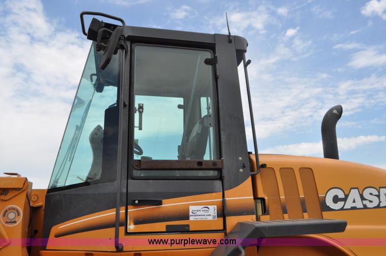 image for item G7407 2004 Case 621D wheel loader