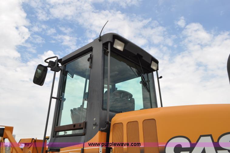 image for item G7407 2004 Case 621D wheel loader