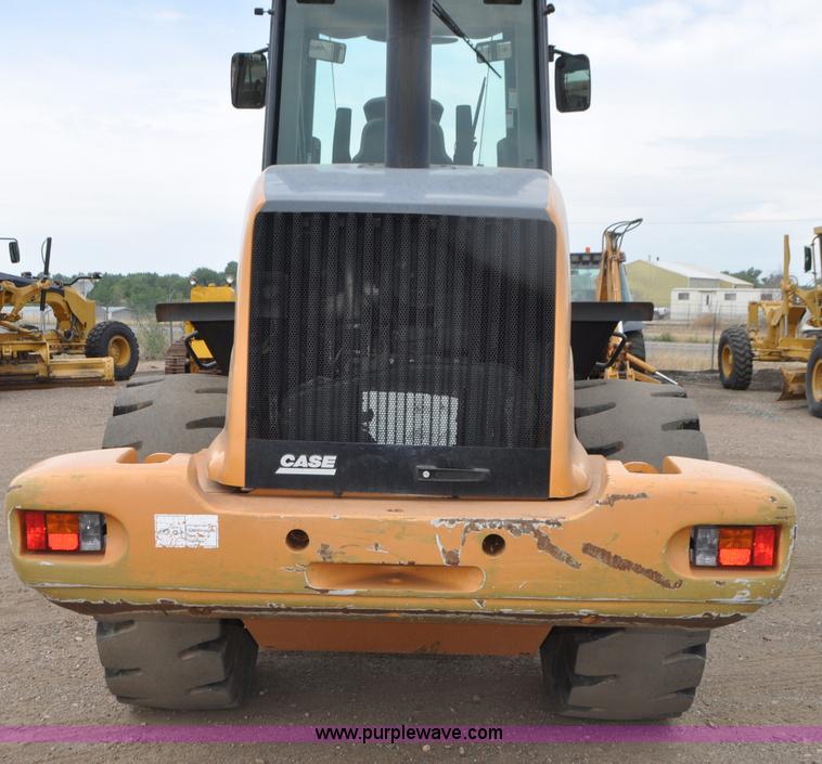 image for item G7407 2004 Case 621D wheel loader