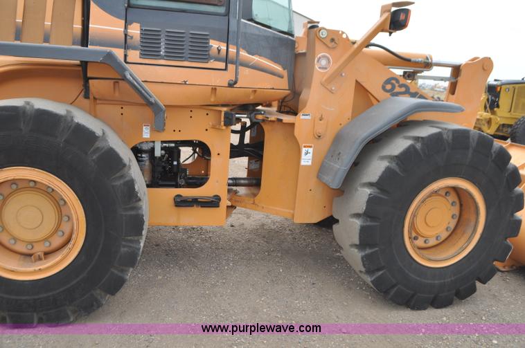 image for item G7407 2004 Case 621D wheel loader