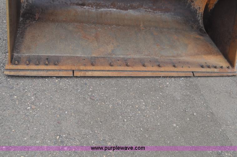 image for item G7407 2004 Case 621D wheel loader