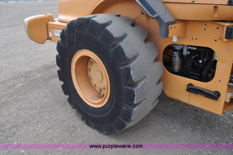 image for item G7407 2004 Case 621D wheel loader