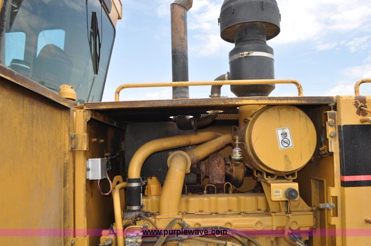 image for item G7408 1996 Caterpillar 140H motor grader